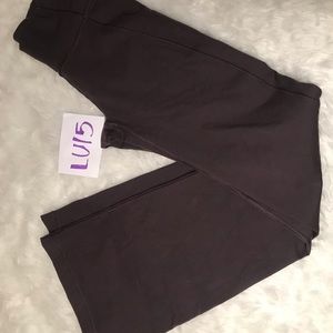 🔴LULULEMON GROOVE PANT ll GRAY SIZE 4, USED